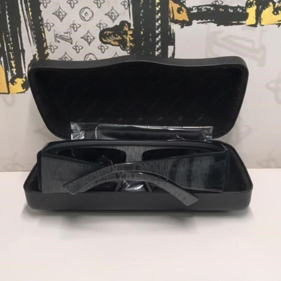 New Authentic Balenciaga BB0002S 003 Grey/Silver Mirror Shield Sunglasses - Picture 8 of 16